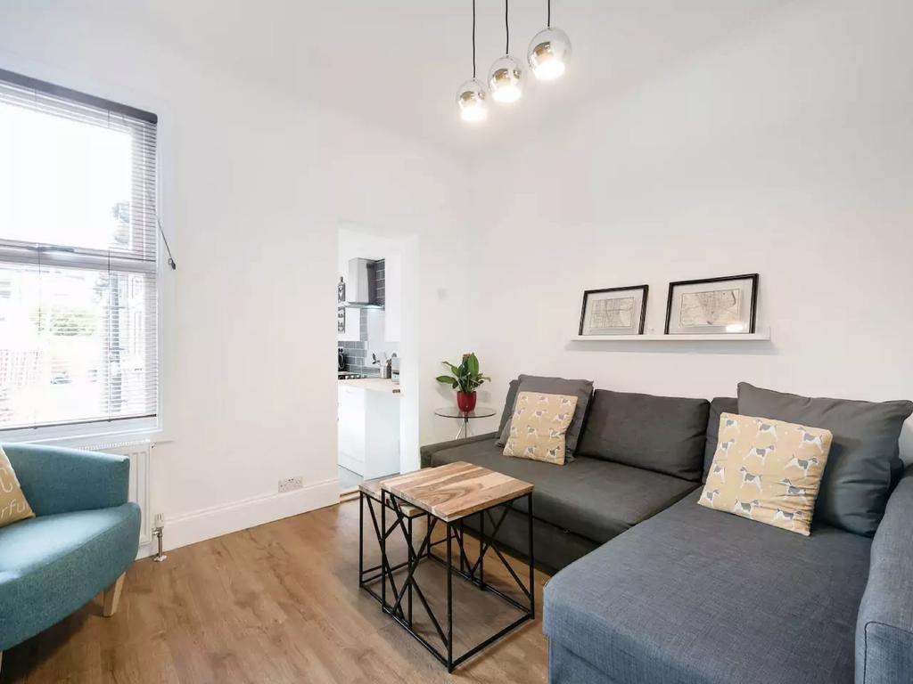 Cambridge House - Modern 2 Bedroom House, Close To Luton Airport & Town Centre Екстериор снимка